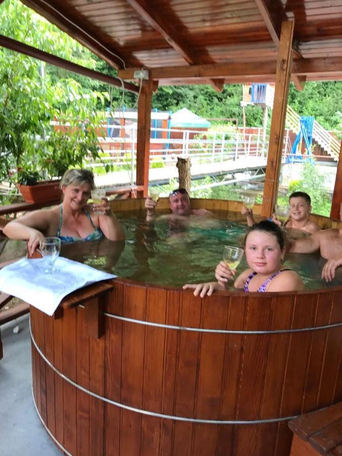 Pension Casa Maria โซวาตา ภายนอก รูปภาพ